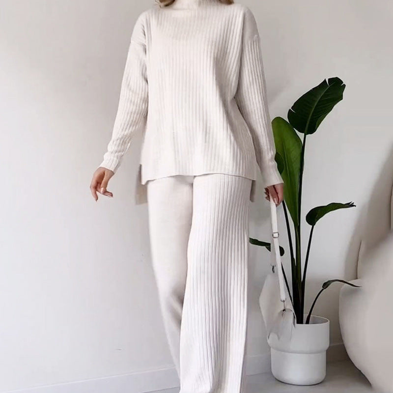 Loose-fit turtleneck knitted set with a long-sleeved top and straight trousers