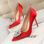 Pointed shiny rhinestone buckle shoes