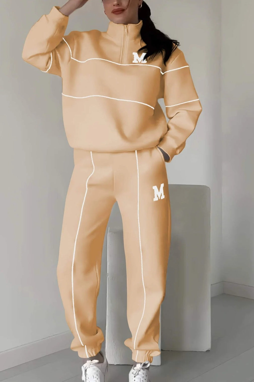 Women’s Lounge Set – Sweatshirt & Baggy Sweatpants