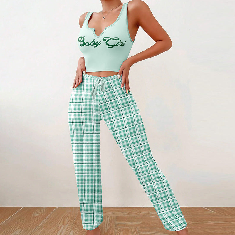 Cute Women's Colour-Block Pajama Set - Plaid Trousers & Letter Print Top