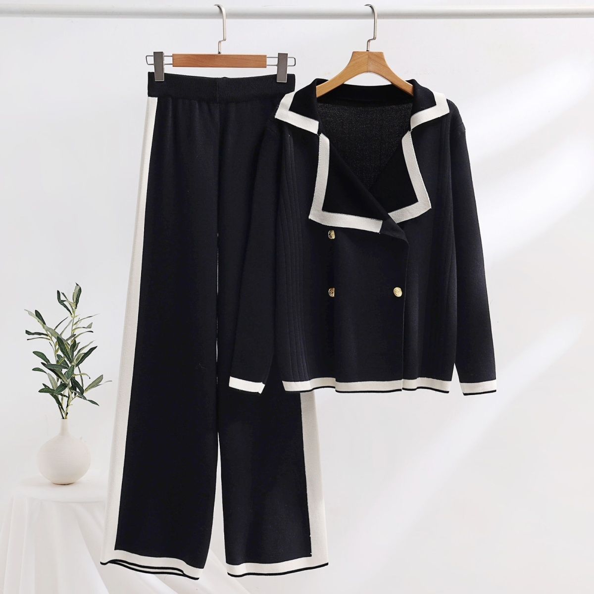 Zweiteiliges Herbst-Set aus gestrickten Hosen mit weitem Bein für Damen