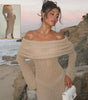 Gestricktes Kleid mit langen Ärmeln und One-Shoulder-Träger