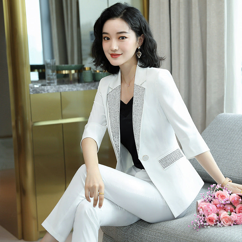 Stylish Lightweight Women's Blazer