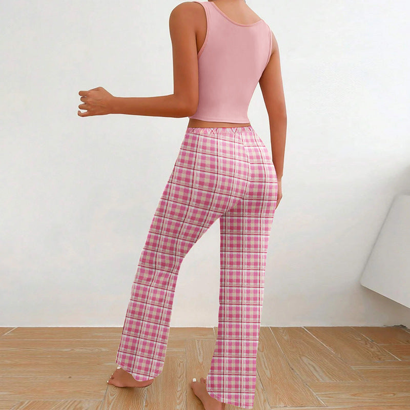 Cute Women's Colour-Block Pajama Set - Plaid Trousers & Letter Print Top