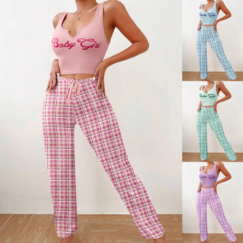 Cute Women's Colour-Block Pajama Set - Plaid Trousers & Letter Print Top