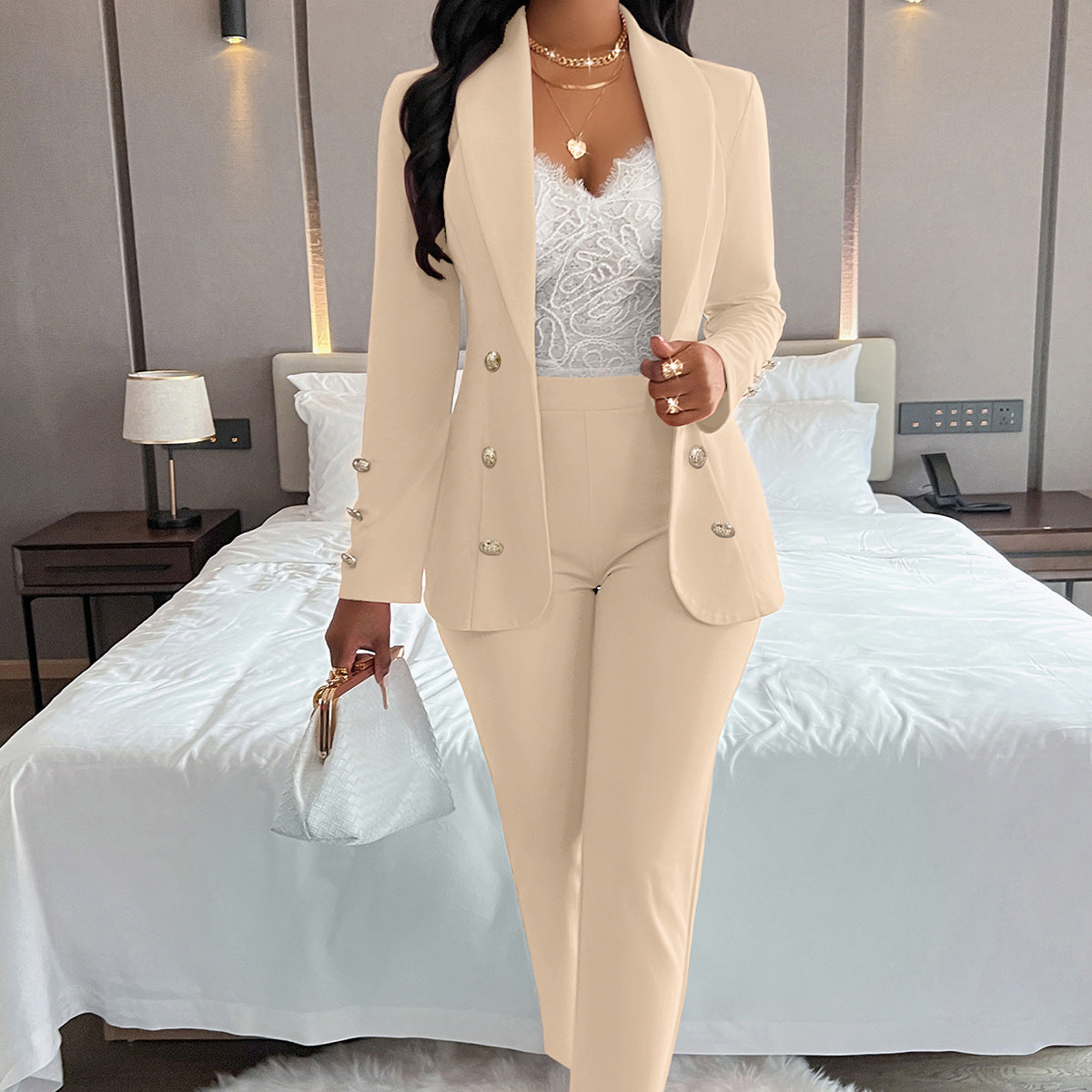 Elegant Women's Suit