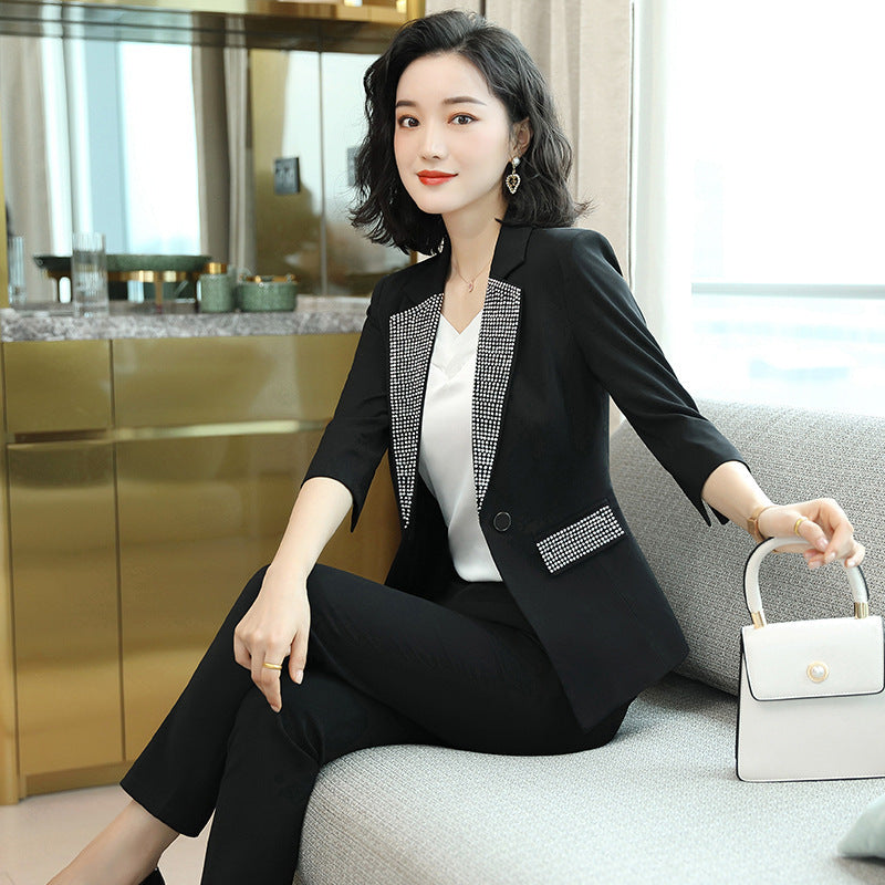 Stylish Lightweight Women's Blazer