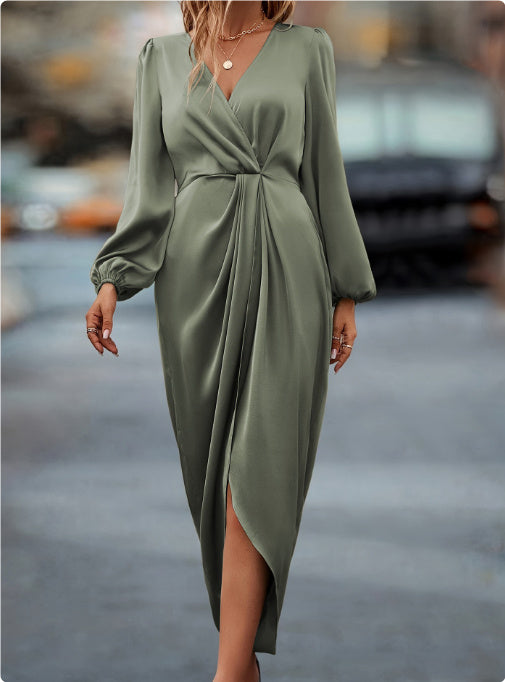 Elegant Waist-Tight V-Neck Split Dress