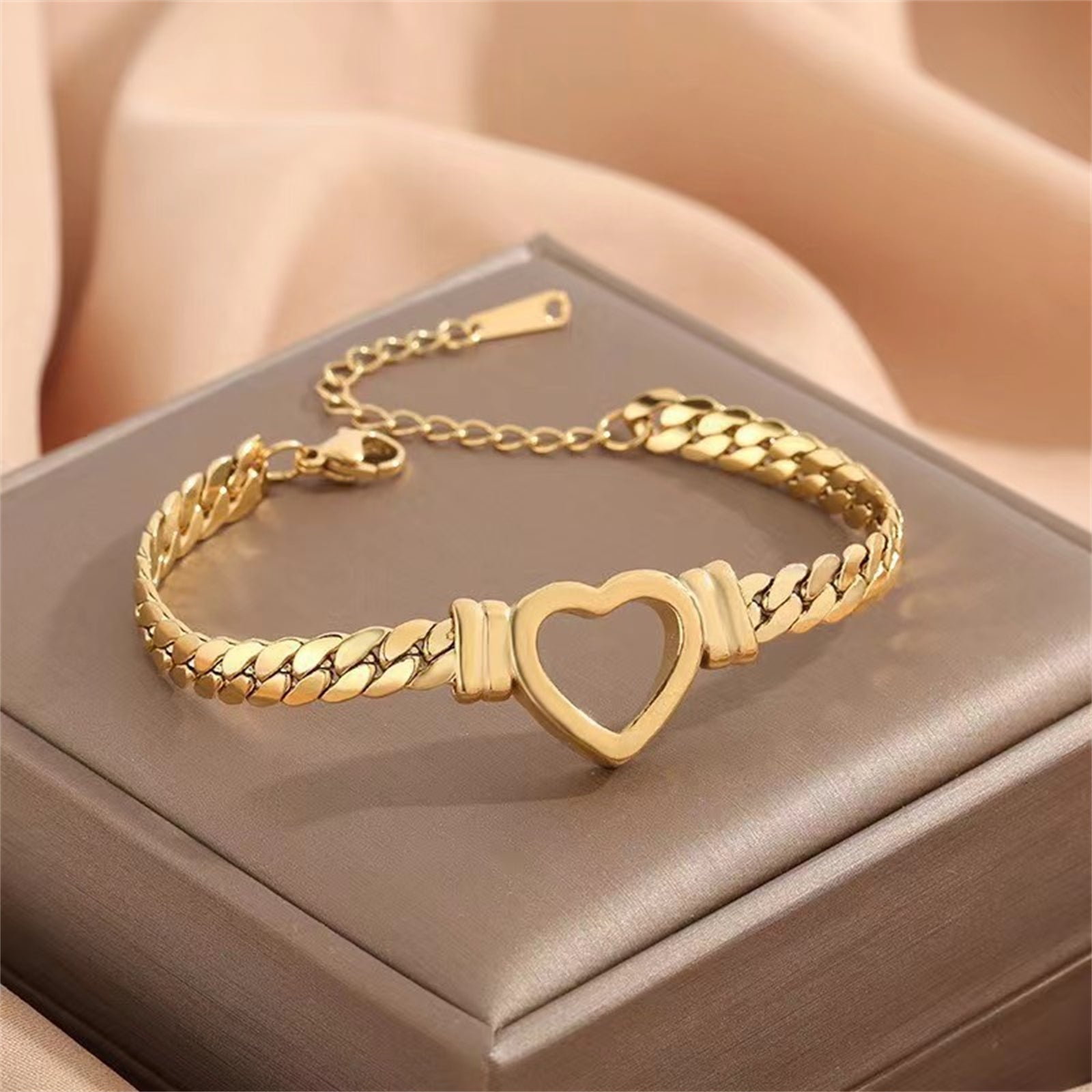 Personalized Titanium Love Necklace & Bracelet – Non-Fading Jewelry for Women